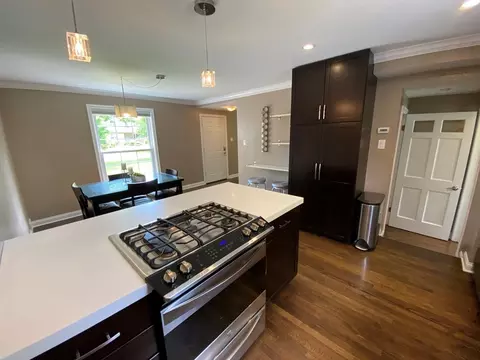 751 Selborne Rd, Riverside, IL 60546 photo 10