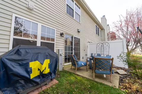 2742 Borkshire Ln, Aurora, IL 60502 photo 30