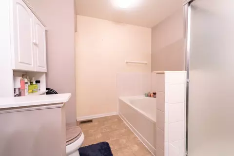 2742 Borkshire Ln, Aurora, IL 60502 photo 17