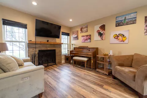 2742 Borkshire Ln, Aurora, IL 60502 photo 8