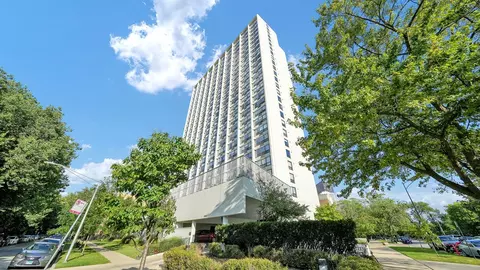5100 N Marine Dr #9H, Chicago, IL 60640