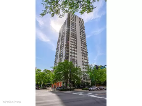 1360 N Sandburg Ter #2710C, Chicago, IL 60610