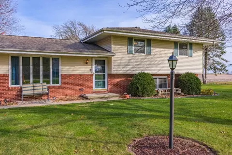 112 Olive St, Towanda, IL 61776 photo 5