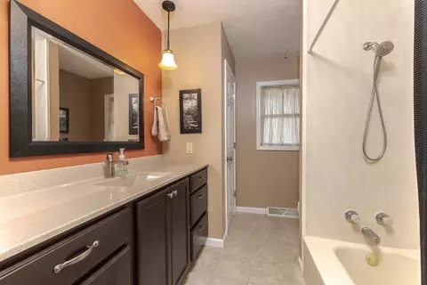 112 Olive St, Towanda, IL 61776 photo 36