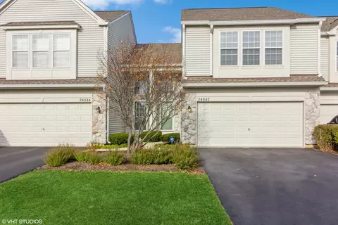 24842 Gates Ln, Plainfield, IL 60585