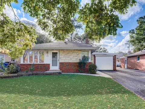 232 S Miner St, Bensenville, IL 60106