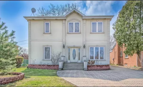 8326 N Caldwell Ave, Niles, IL 60714