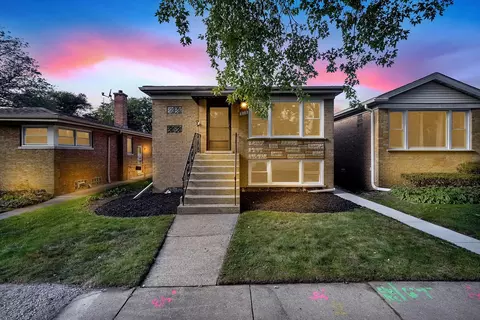 8118 W Forest Preserve Ave, Chicago, IL 60634