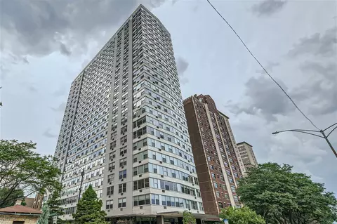 3900 N Lake Shore Dr #9K, Chicago, IL 60613
