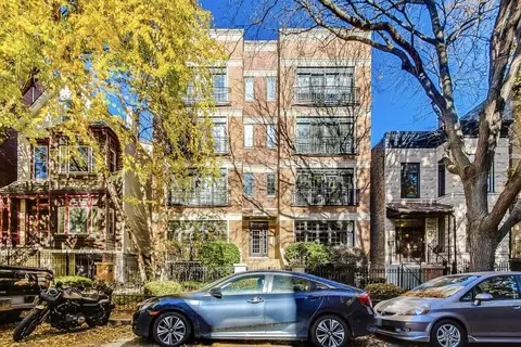 840 W Roscoe St #3W, Chicago, IL 60657