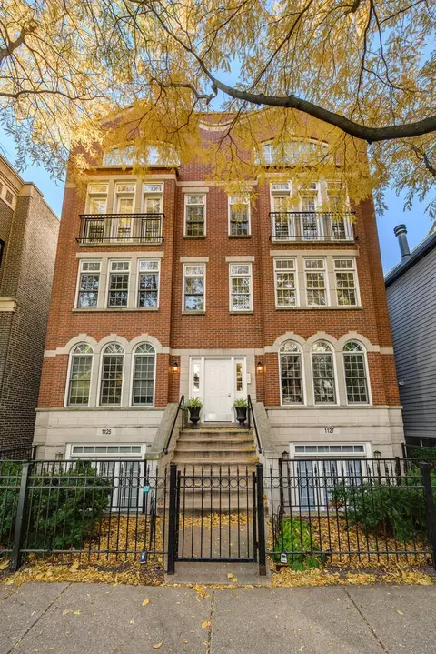 1125 W Wrightwood Ave #3E, Chicago, IL 60614