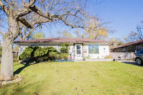 583 Andover St, Chicago Heights, IL 60411
