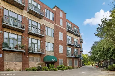 2222 W Diversey Ave #211, Chicago, IL 60647
