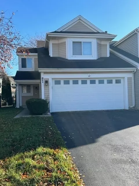 87 Kingsport Dr, South Elgin, IL 60177