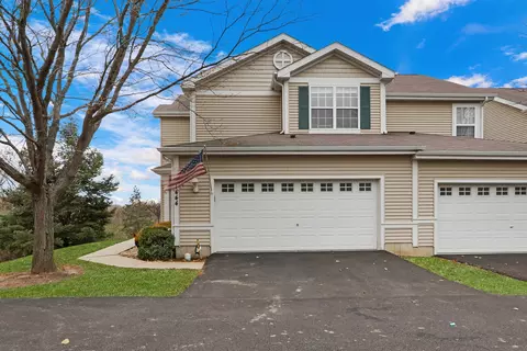 1444 W Remington Ln, Round Lake, IL 60073