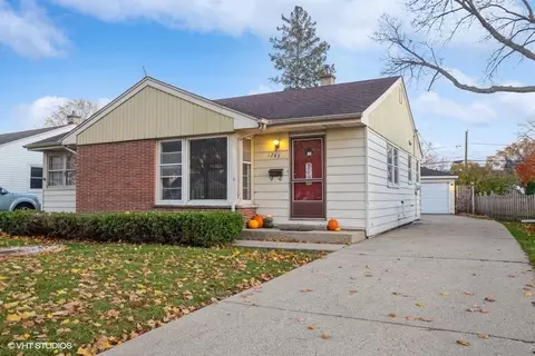 1265 Wayne Dr, Des Plaines, IL 60018