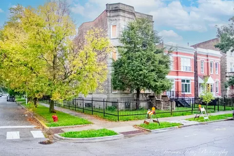 331 N Central Park Ave, Chicago, IL 60624