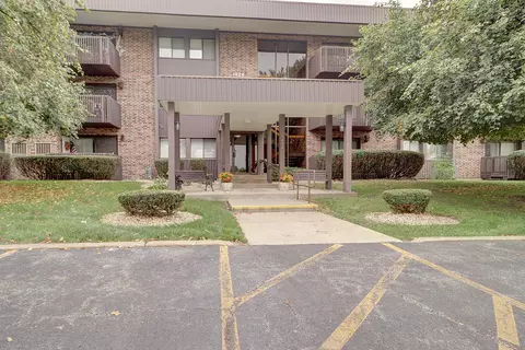1424 Woodbridge Rd #3A, Joliet, IL 60436