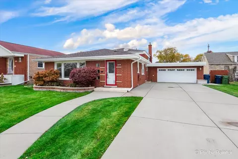 8738 S Fairfield Ave, Evergreen Park, IL 60805