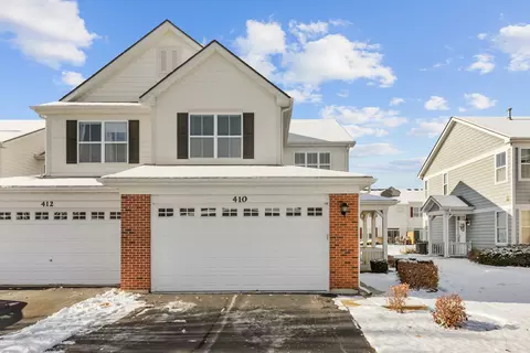 410 Blackstone Ave, Elgin, IL 60124