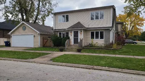 8933 Austin Ave, Oak Lawn, IL 60453