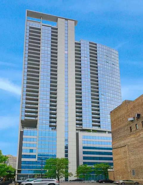 303 W Ohio St #2505, Chicago, IL 60610