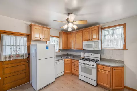 2524 N Mango Ave, Chicago, IL 60639 photo 12