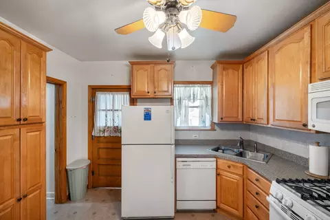 2524 N Mango Ave, Chicago, IL 60639 photo 11