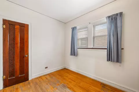 2524 N Mango Ave, Chicago, IL 60639 photo 8