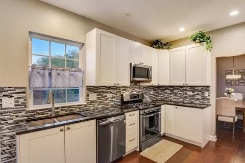 1801 Hartley Dr, Algonquin, IL 60102 photo 9