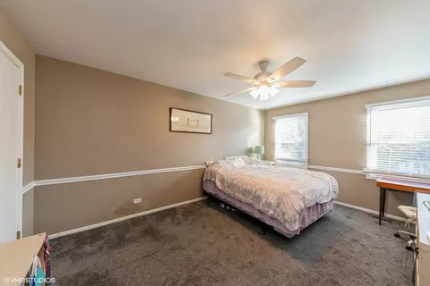 603 College Crossing Xing N, Rolling Meadows, IL 60008 photo 8