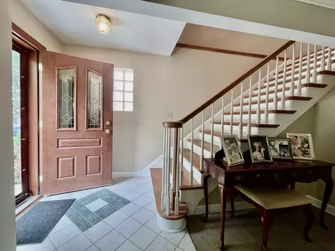 10335 S Artesian Ave, Chicago, IL 60655 photo 3