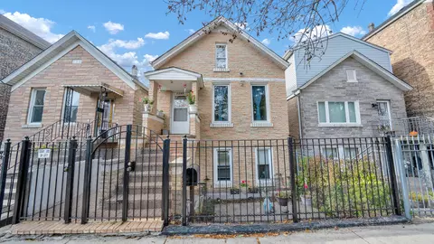 3246 S Aberdeen St, Chicago, IL 60608