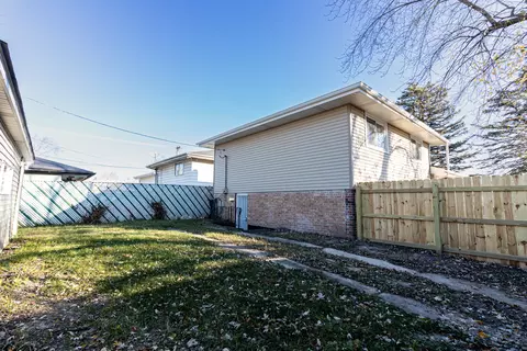 Undisclosed, Dolton, IL 60419 photo 9