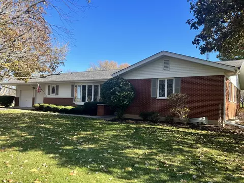 3320 Chukar Pl, Woodstock, IL 60098