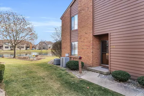 2118 Sunview Dr #0, Champaign, IL 61821