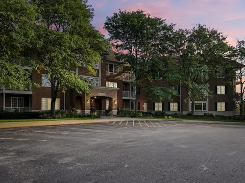 2640 Summit Dr #109, Glenview, IL 60025 photo 25