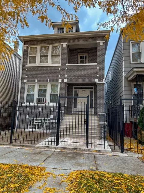 2551 W Pope John Paul Ii Dr, Chicago, IL 60632