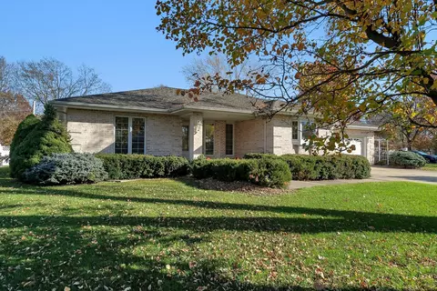 25159 S Tryon St, Channahon, IL 60410 photo 2