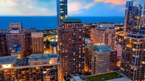 41 E 8th St #1506, Chicago, IL 60605