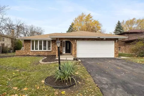 22428 Riverside Dr, Richton Park, IL 60471