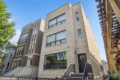 3415 N Bosworth Ave, Chicago, IL 60657