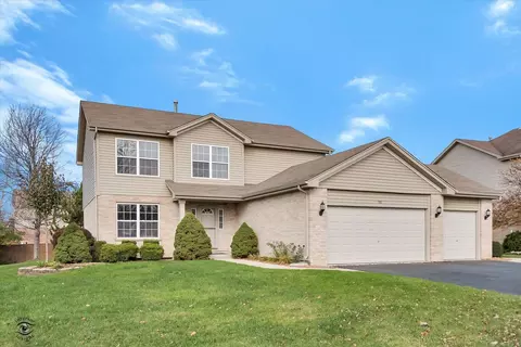 761 Tanager Ln, New Lenox, IL 60451