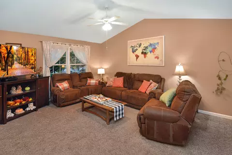1110 Whitaker St, Normal, IL 61761 photo 5