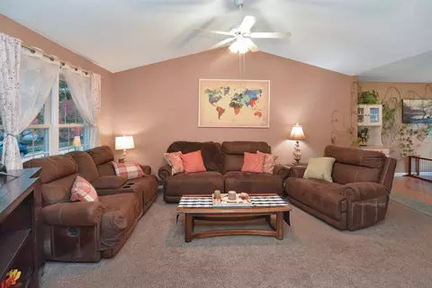 1110 Whitaker St, Normal, IL 61761 photo 4