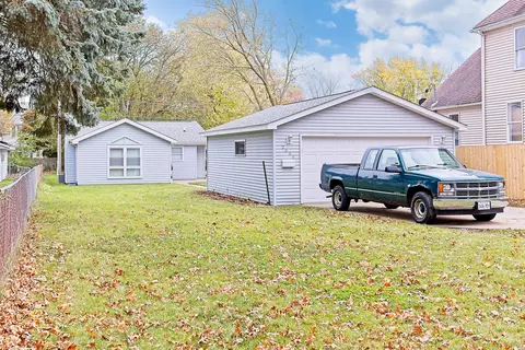 2603 Elizabeth Ave, Zion, IL 60099