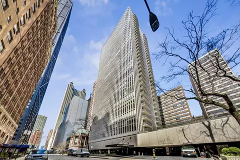 200 E Delaware Pl #29B, Chicago, IL 60611