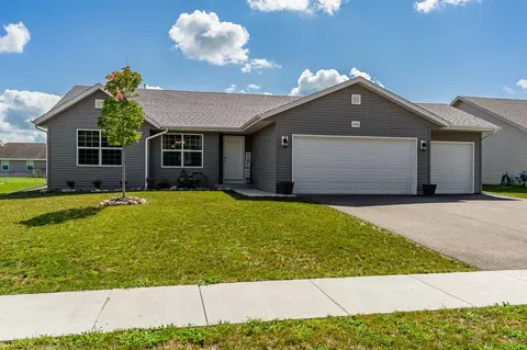 4136 Waters Edge Dr, Belvidere, IL 61008