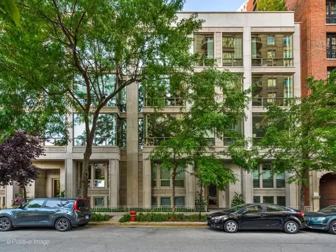 416 W Deming Pl #3, Chicago, IL 60614