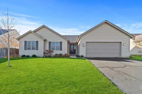 1609 Wheeler St, Woodstock, IL 60098